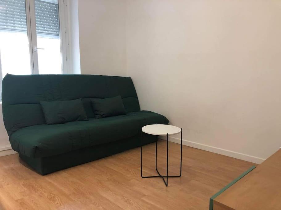 Studio Confortable Pres De Paris Apartment Villejuif Exterior photo